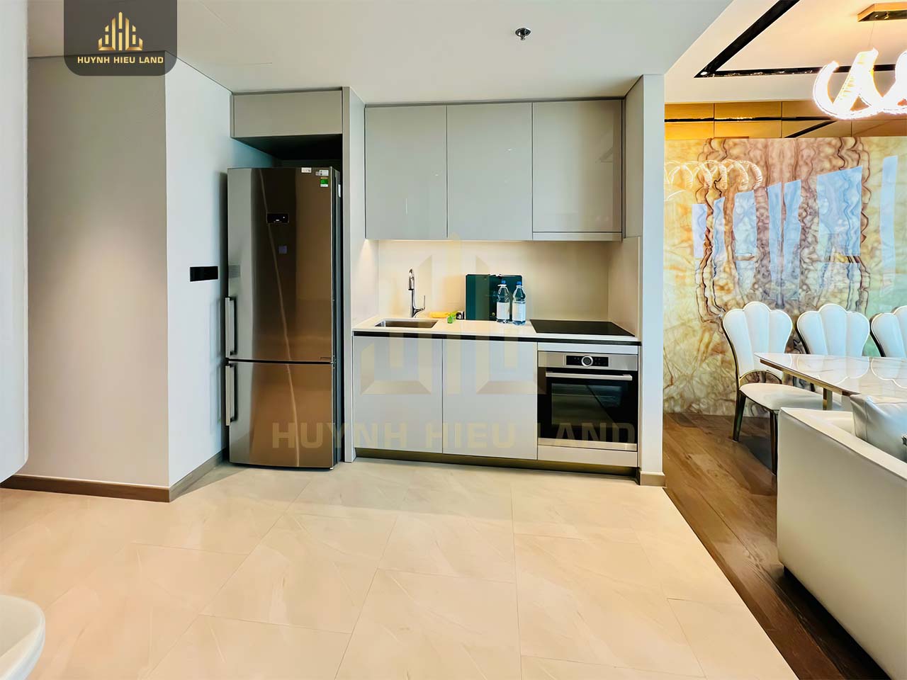 Căn hộ 2 phòng ngủ tòa Lake Grand Marina Sài Gòn